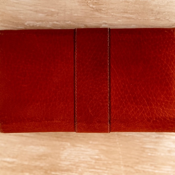 Gucci Cognac Leather Clutch with Silver Accent - Picture 6 of 6